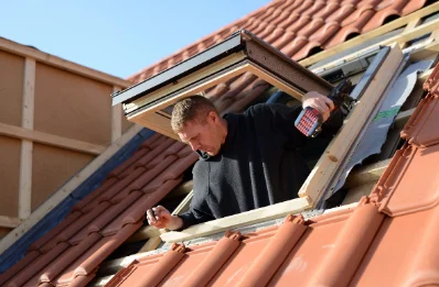 Pose de fenêtres de toit Velux à Rivehaute